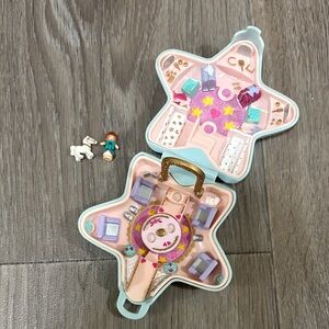 Blue Bird 1992 Polly Pocket Fashion Fun Set